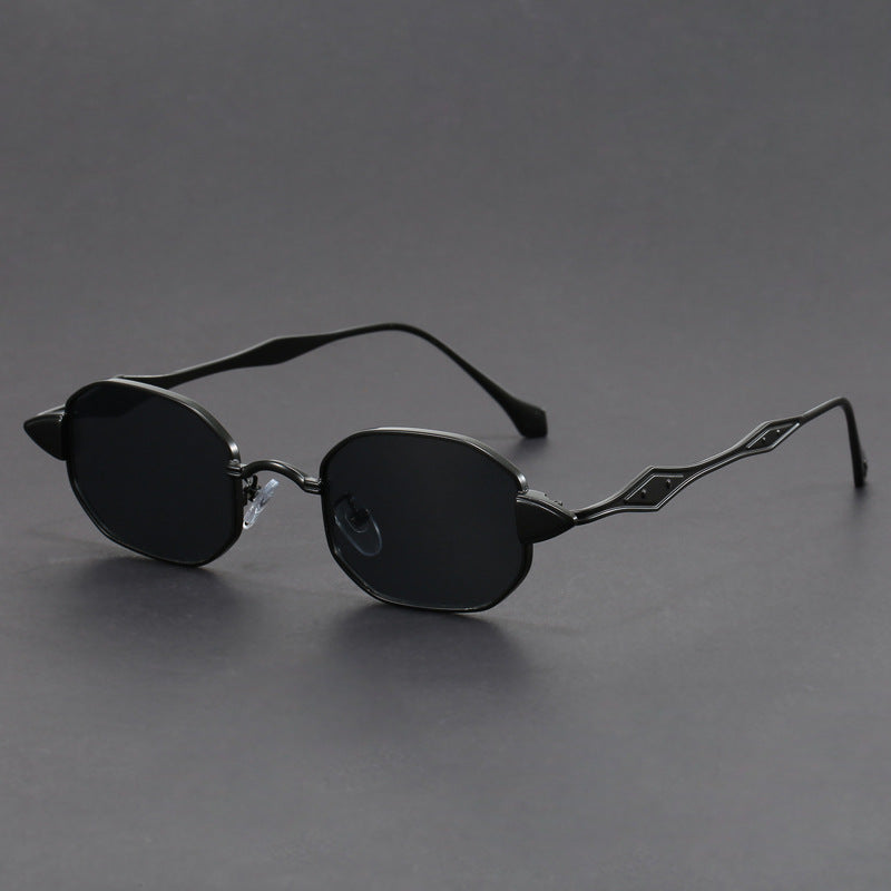 Deltona Round Sunglasses